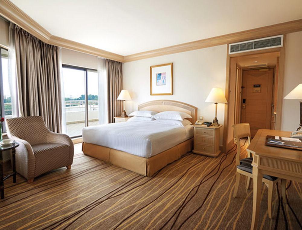 Dorsett Grand Subang Hotel Subang Jaya Exterior foto A room at the hotel