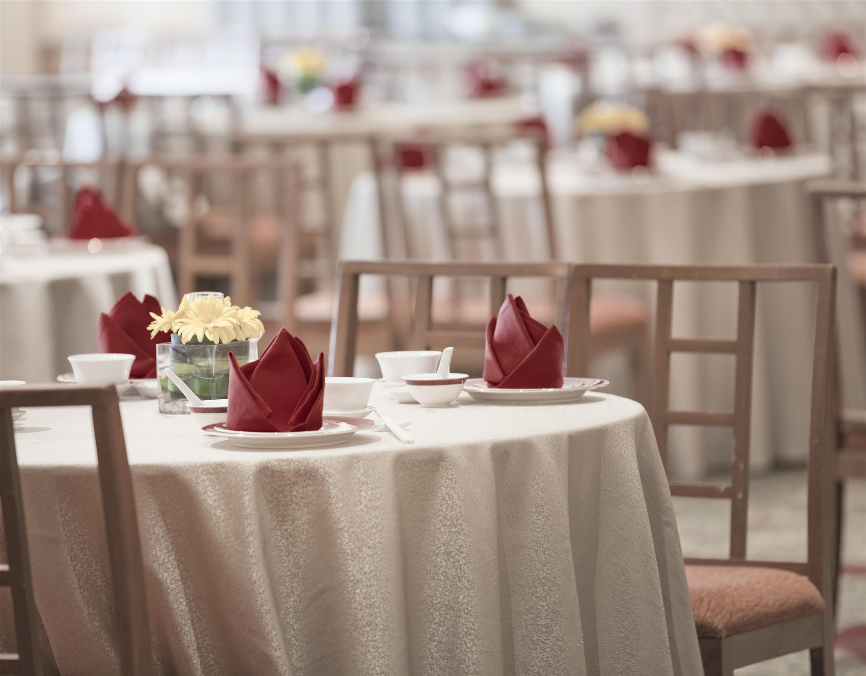 Dorsett Grand Subang Hotel Subang Jaya Exterior foto A table set for a formal meal