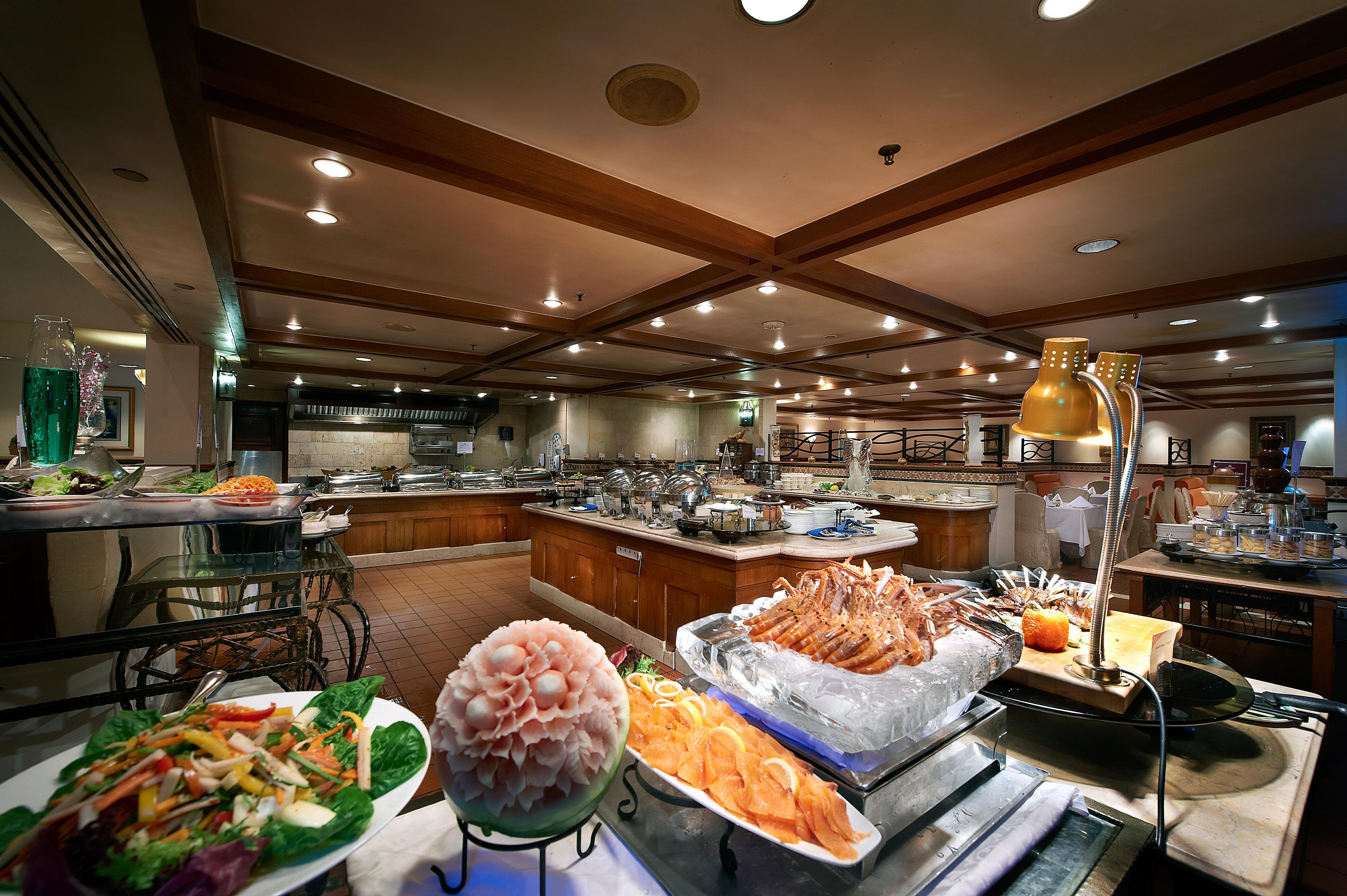 Dorsett Grand Subang Hotel Subang Jaya Exterior foto The buffet at the hotel